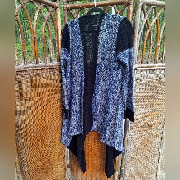 Black and Gray Women's Sweater - Picture 5 of 5